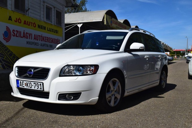 Volvo V50 1.6 D [D2] Momentum vgig vezetett sz...